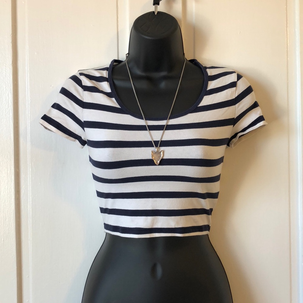EXPRESS Navy blue and white crop top size XS
